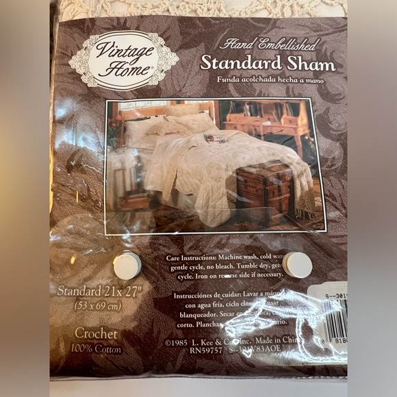 NWT Pair Vintage Home Standard Crochet Pillow Cases - Picture 3 of 3